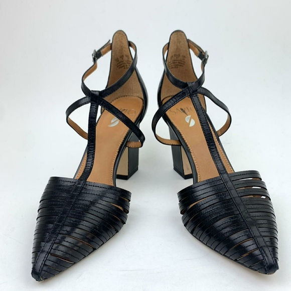FRANCO SARTO Saira Leather Perforated T-Strap Pump - Picture 2 of 14